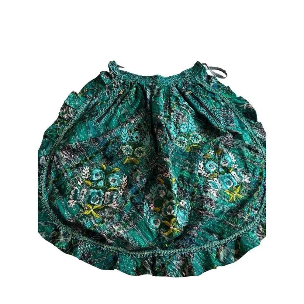 Green Handmade Ruffle Embroidered Floral Waist Apron 31